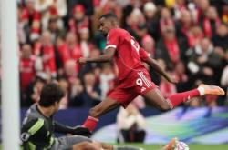 爱游戏在线-关于利物浦客场-逆转布莱顿，稳坐榜首！的信息