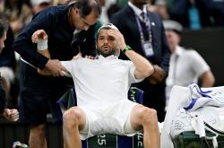 爱游戏入口-温网逆转美网，辛纳扛起全队