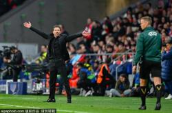 爱游戏官方-亚洲球员在欧冠赛场上披荆斩棘