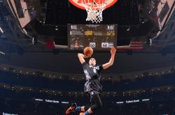 爱游戏体育官网-太阳强势拿下广东队？英超争冠焦点战与CBA的跨界隐喻