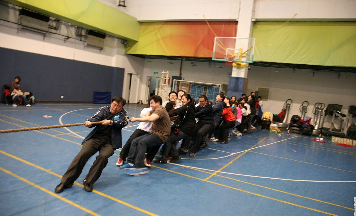 包含天津权健队在比赛中展现出团结协作的精神的词条