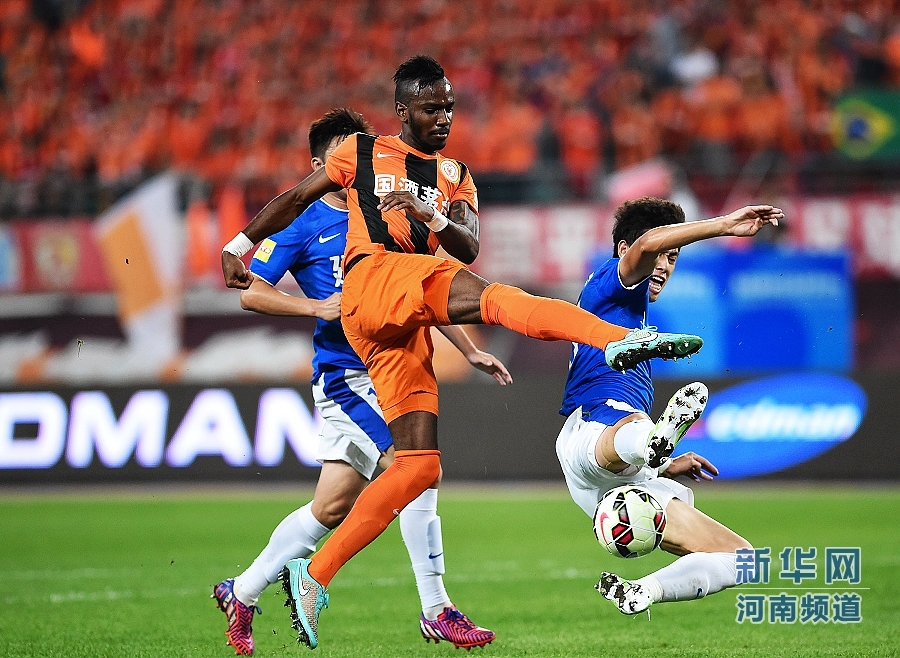 河南建业客场不敌上海SIPG