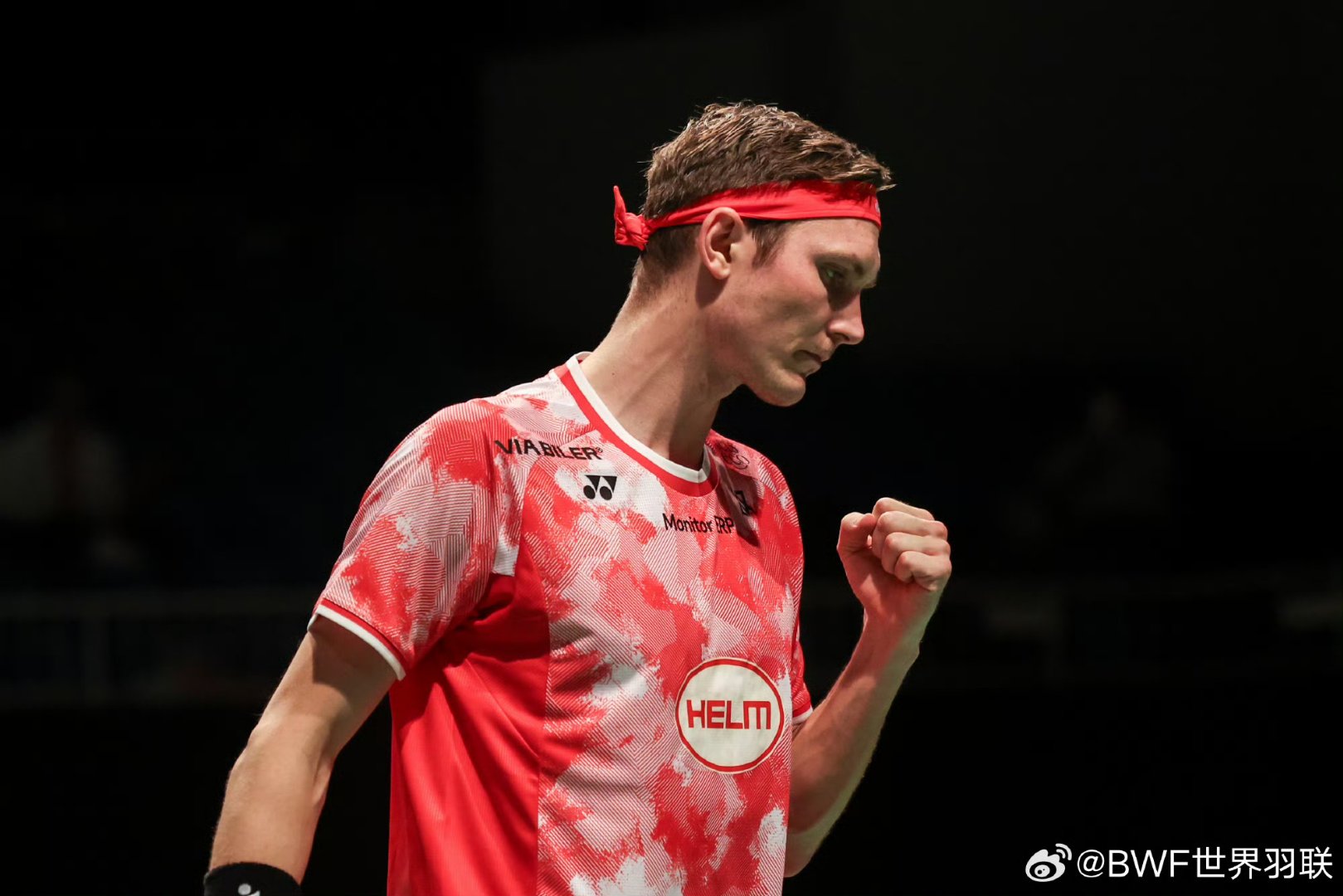 法国队横扫日本队，安赛龙点燃赛场