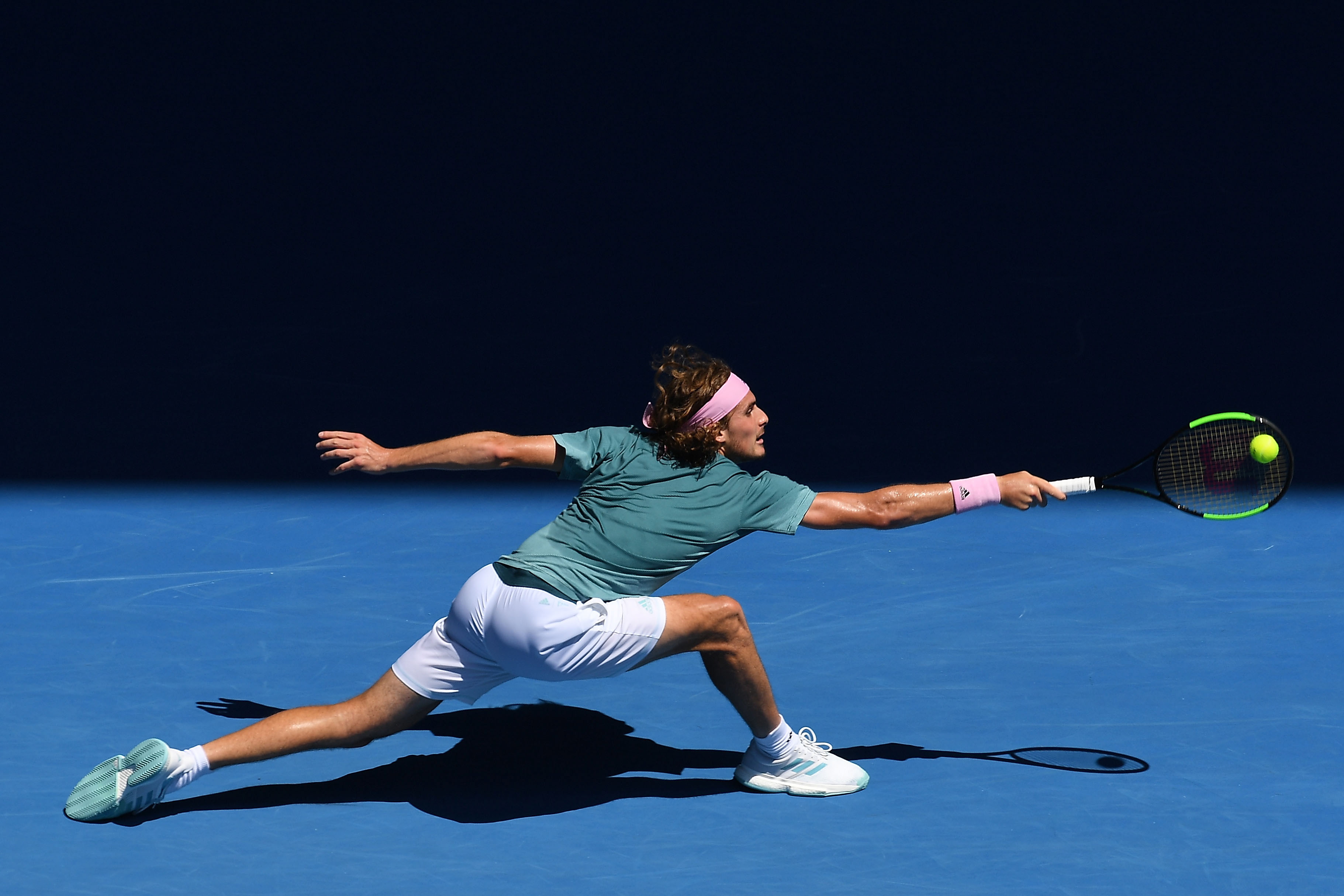 温网完胜澳网，西西帕斯惊艳四座