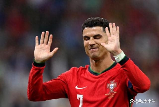 欧预赛激烈厮杀，每一球都决定胜负