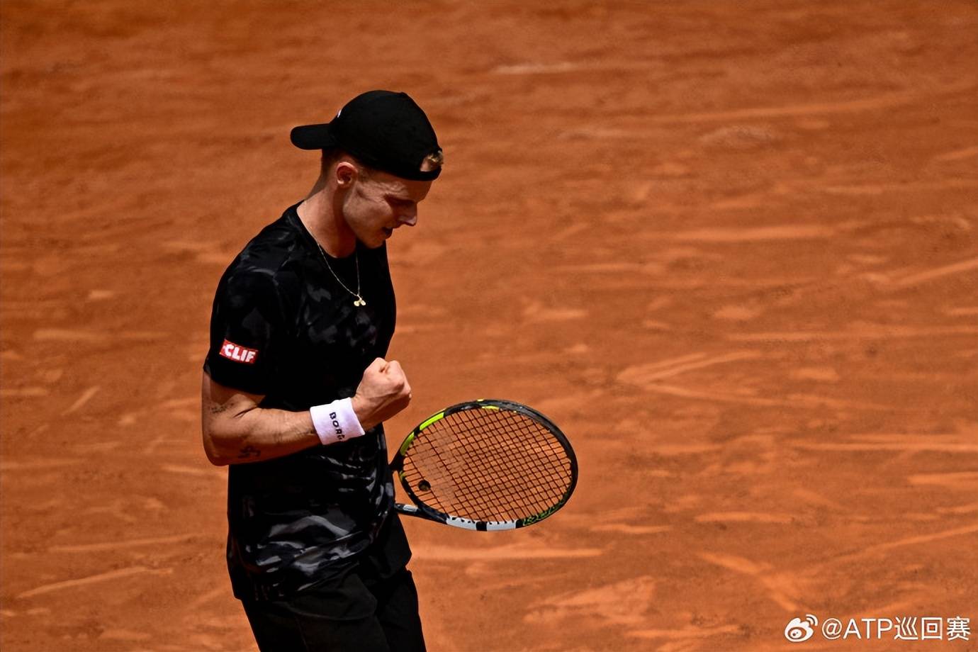 包含日本网球队绝地反击英国网球队,兹维列夫高光表现的词条 包含日本网球队绝地反击英国网球队,兹维列夫高光表现的词条