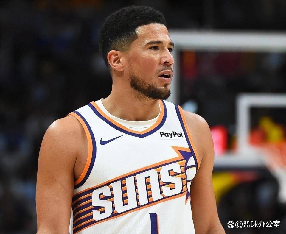 篮网爆冷马刺,布克高光表现的简单介绍 篮网爆冷马刺,布克高光表现的简单介绍