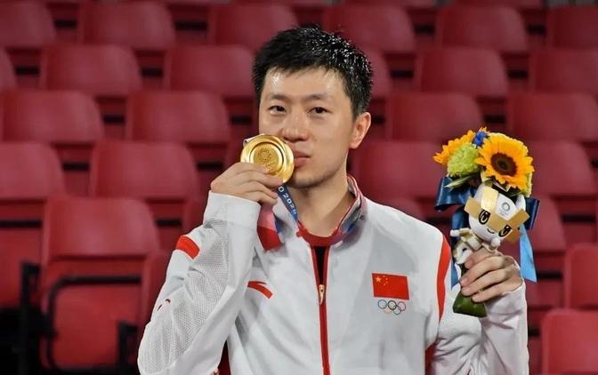 德国队逆转奥地利队，马龙刷新纪录的简单介绍