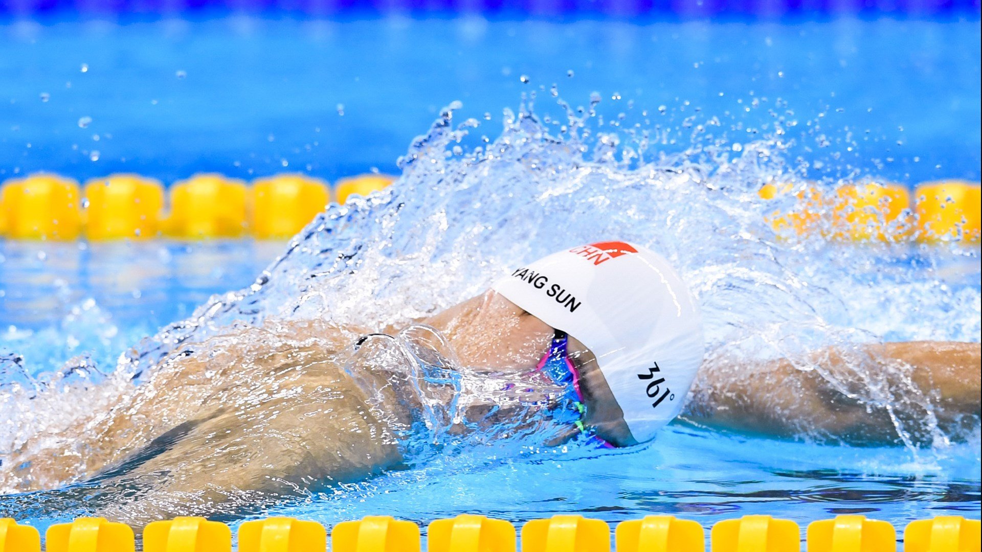 西甲国家德比之夜,西亚卡姆成为全场焦点