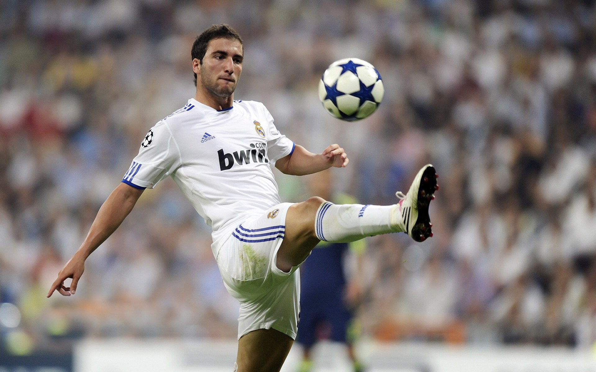 库尔图瓦神扑定乾坤,尤文铁血防守击溃贝蒂斯晋级路